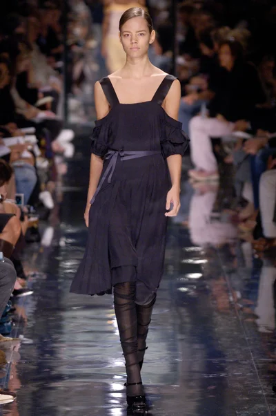 Look 16